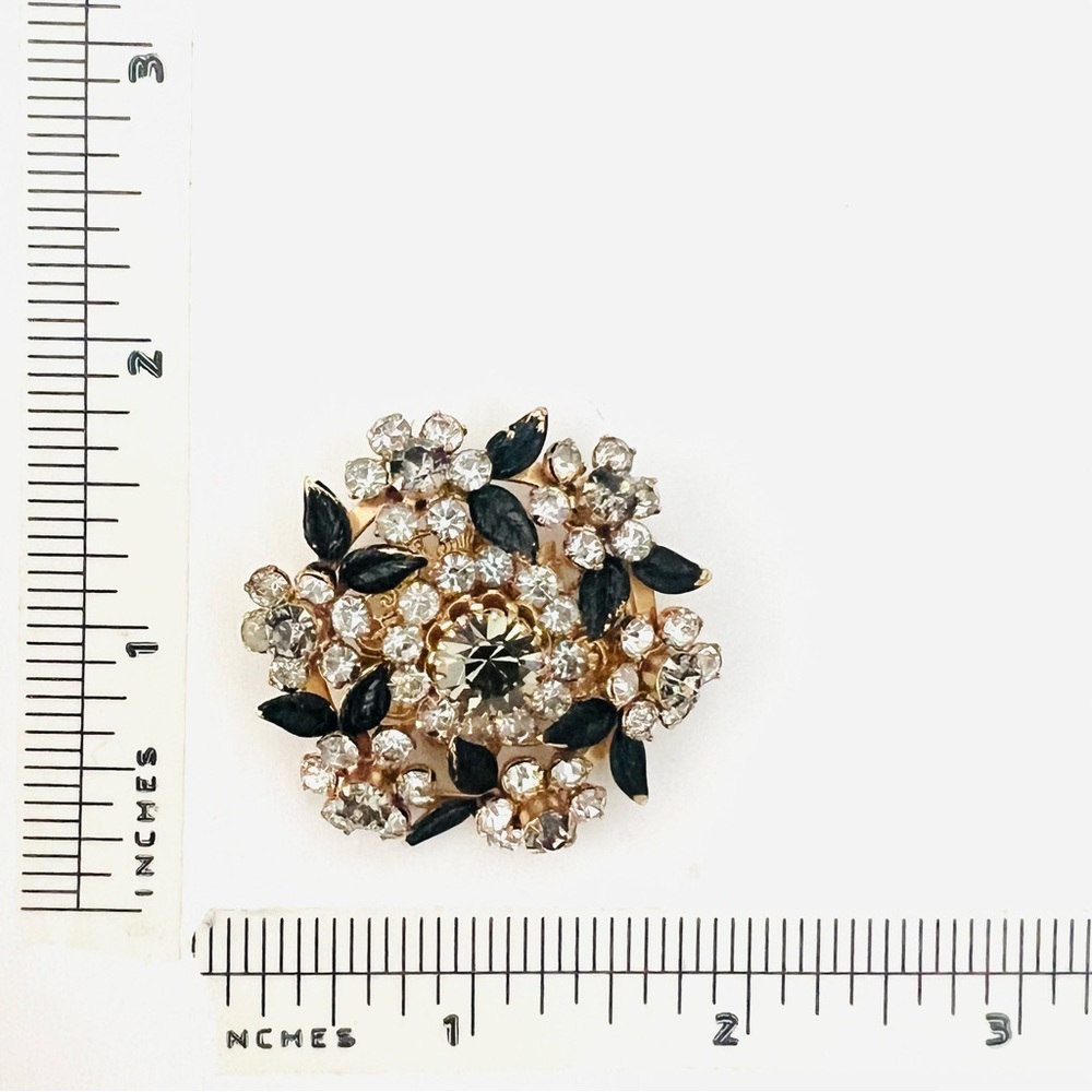 Floral Pin - Picture 2 of 3